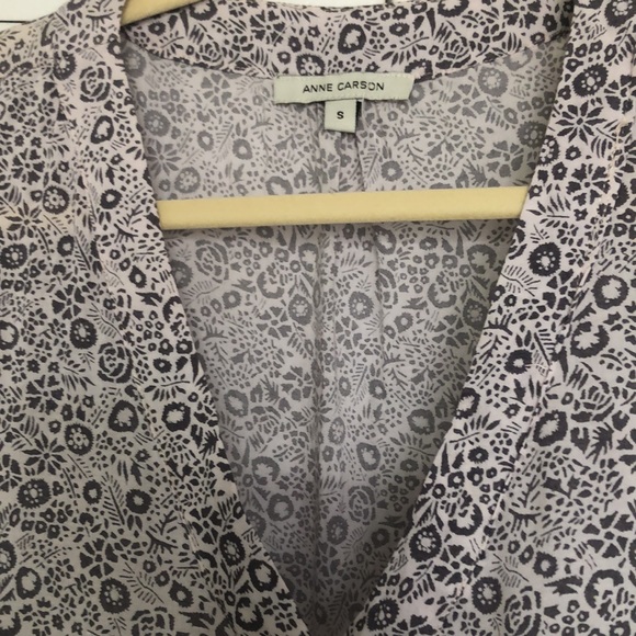 Anne Carson top grey and white - Picture 2 of 5